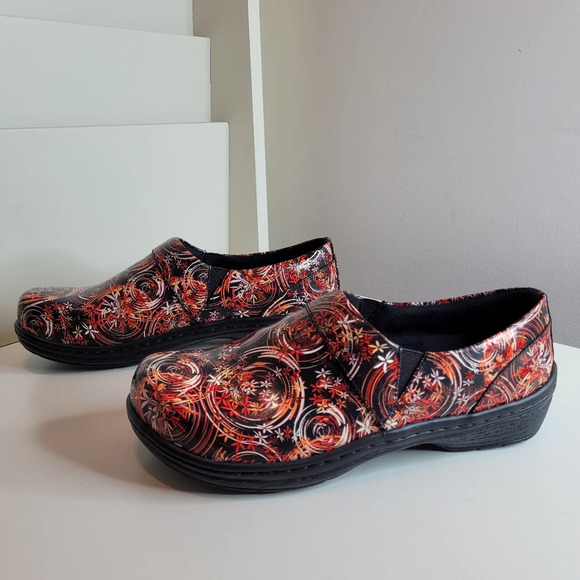 Klogs Footwear Mission Clog Pin Drop Patent Leather Size Women's 9.5 NEW in Box - Picture 4 of 12